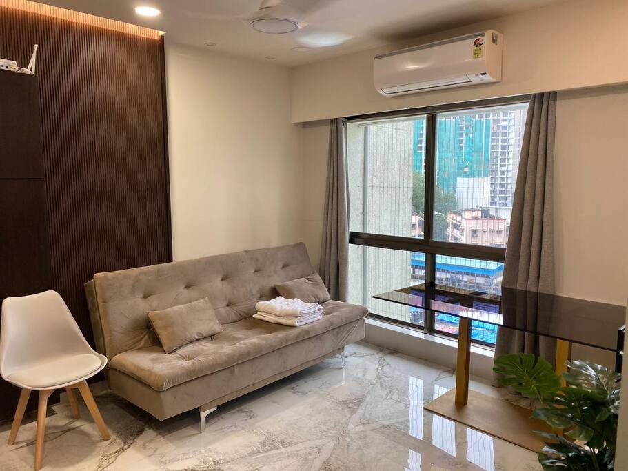 Downtown 1bhk Appt, Mahalaxmi, 601 Bombaj