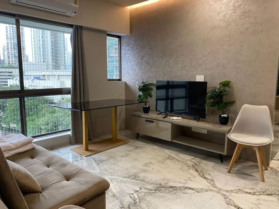 Apartament Downtown 1bhk Appt, Mahalaxmi, 601 *